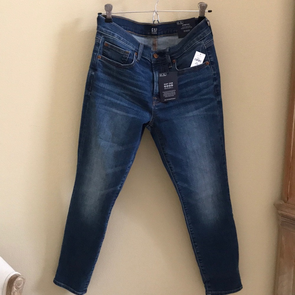 Gap mid rise stretch jean
